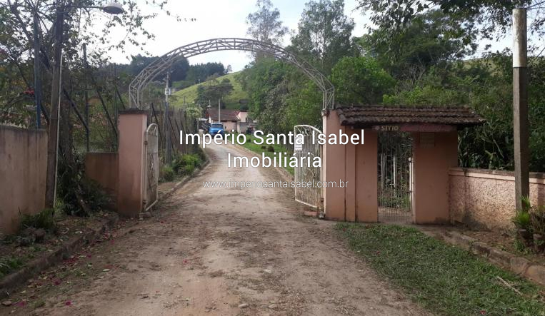 [Aluga-se casa 3 cômodos com garagem no bairro Jaguari /13 De Maio - R$ 450,00]