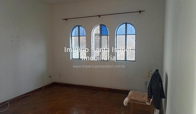[Aluga casa 3 cômodos+ garagem centro Santa Isabel - R$ 1.500,00]