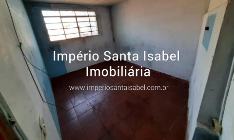 [Aluga Casa 4 cômodos - fundos- sem garagem no Arujá Center Ville  Próximo da Rodovia R$ 800,00]