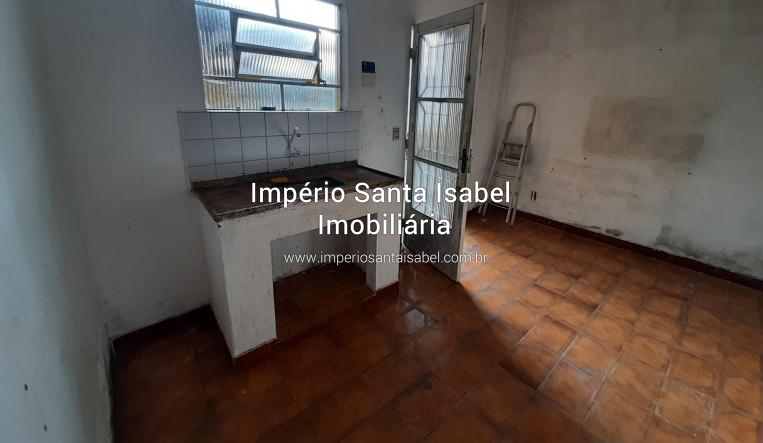 [Aluga casa 3 cômodos sem garagem no bairro 13 de Maio- Santa Isabel SP ]