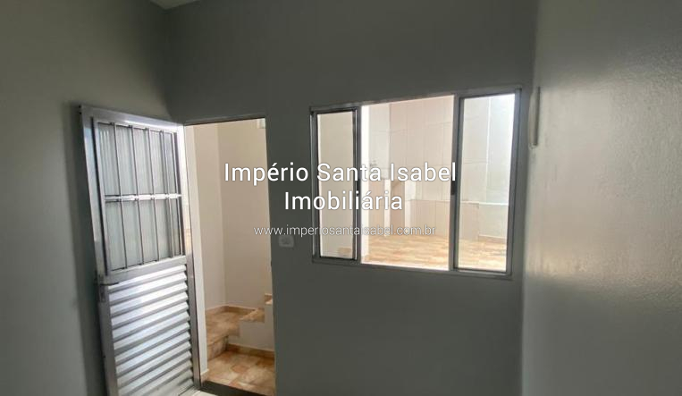 [Aluga casa com 3 cômodos R$750,00 Monte Serrat ]