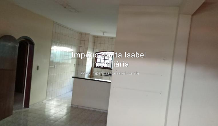 [Aluga casa com 3 Dormitórios _ sem garagem -centro_ Santa Isabel SP _ R$ 1.800,00]