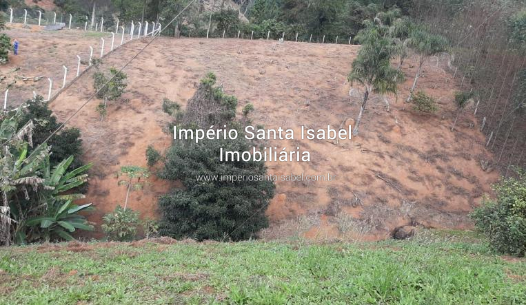 [Aluga-se chácara com terreno de 15.000 m2 no bairro Recanto Alphina á 4 KM do centro de Santa Isabel-SP - R$ 2.500,00]