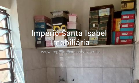 [Vendo casa no centro de Santa Isabel que dá financiamento bancário ]