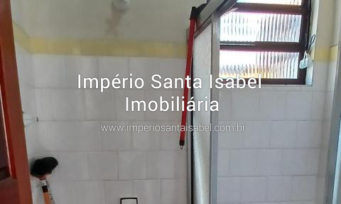 [Vendo casa no centro de Santa Isabel que dá financiamento bancário ]