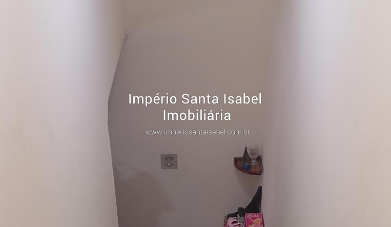 [Vendo casa no centro de Santa Isabel que dá financiamento bancário ]