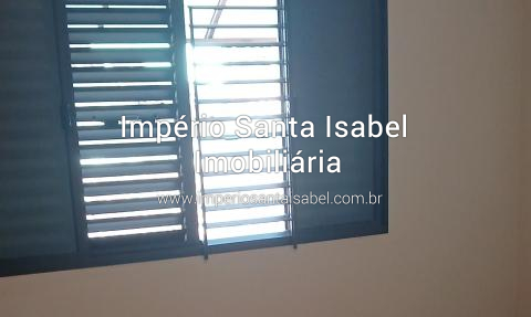 [Vendo casa no centro de Santa Isabel que dá financiamento bancário ]