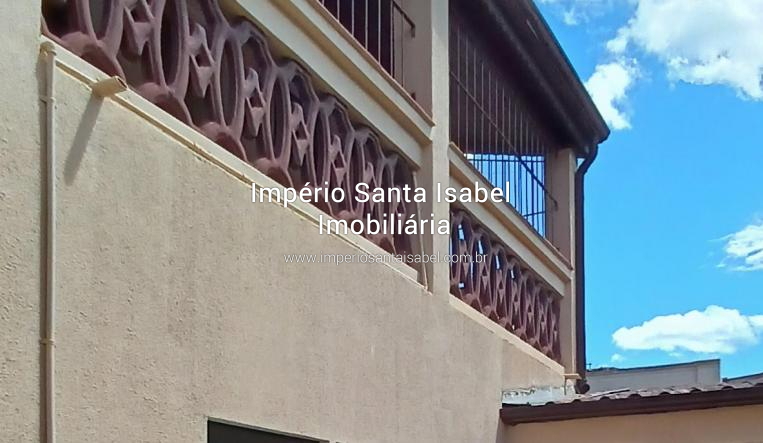 [Vendo casa no centro de Santa Isabel que dá financiamento bancário ]