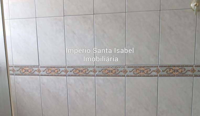 [Vendo casa no centro de Santa Isabel que dá financiamento bancário ]