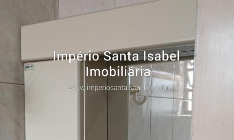 [Vendo casa no centro de Santa Isabel que dá financiamento bancário ]