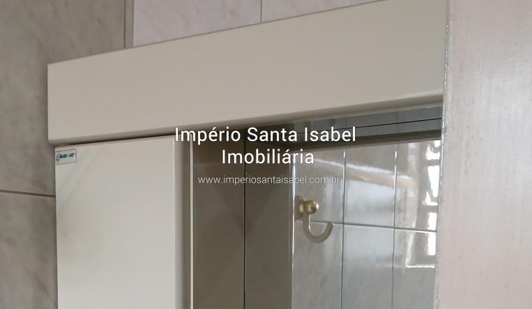 [Vendo casa no centro de Santa Isabel que dá financiamento bancário ]