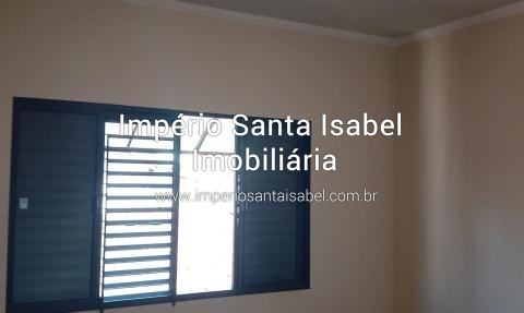 [Vendo casa no centro de Santa Isabel que dá financiamento bancário ]