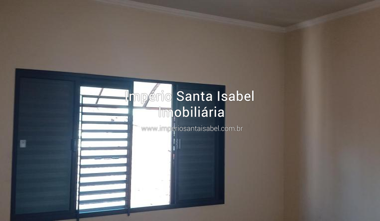 [Vendo casa no centro de Santa Isabel que dá financiamento bancário ]