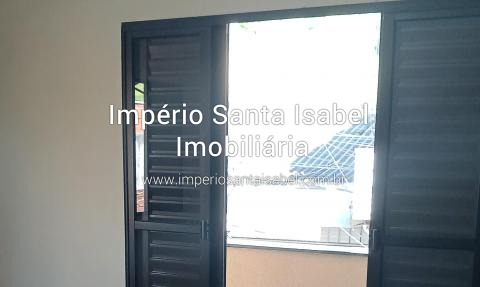 [Vendo casa no centro de Santa Isabel que dá financiamento bancário ]