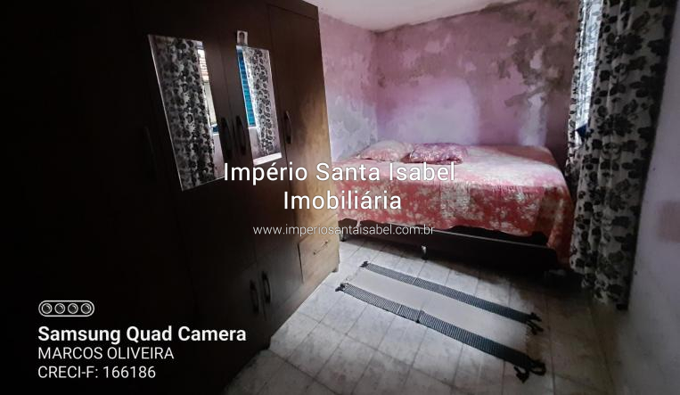 [Vende 3 casas em Santa Isabel SP na rua 7 de Setembro- tem escritura e]