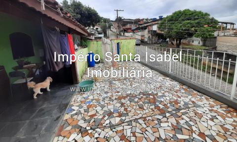 [Vende 3 casas individuais de esquina com Av Brasil- Santa Isabel SP - aceita Permuta por imóvel de menor valor ]