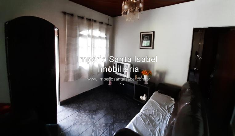 [Vende 3 casas individuais de esquina com Av Brasil- Santa Isabel SP - aceita Permuta por imóvel de menor valor ]