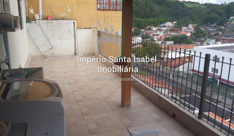 [Vende 3 Casas  No Centro 4 Vagas De Garagem ]