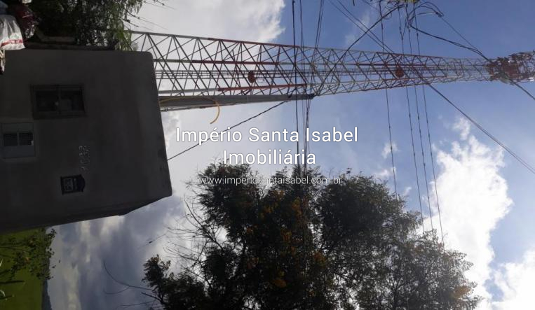[Vende-se terreno 4.765 m² na Rua Alzira De Paula no Centro de  Santa Isabel -SP]