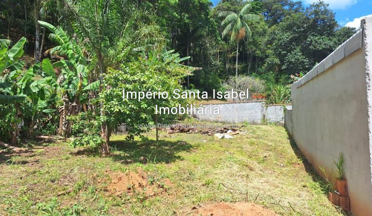 [Vende 7 casas em terreno de 5.700 m2]