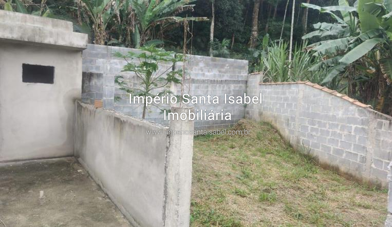[Vende 7 casas em terreno de 5.700 m2]