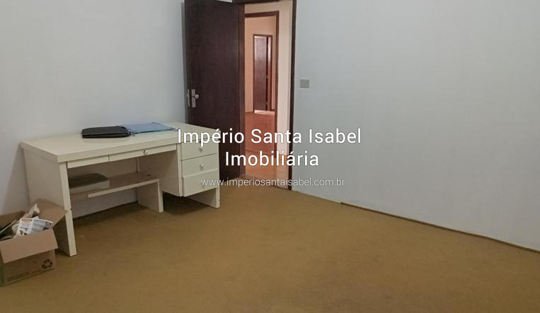 [Vende Casa 500 M2 próximo Centro de Santa Isabel - dá Financiamento bancário ]