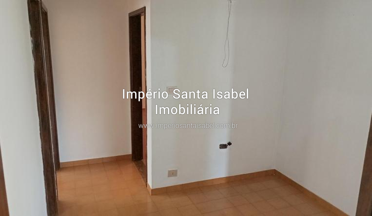 [Vende Casa 500 M2 próximo Centro de Santa Isabel - dá Financiamento bancário ]