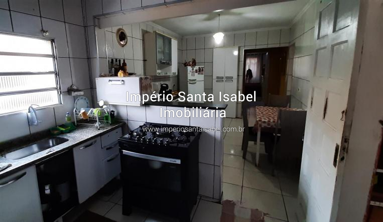 [Vende casa com área de 311,84m2 ao lado do Supermercado Taka próximo Rodoviária Aruja]