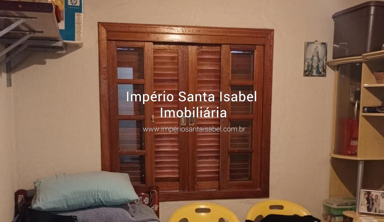 [Vende Chacara 3.100 M2 a poucos metros da Estrada Santa Isabel -Aruja ]