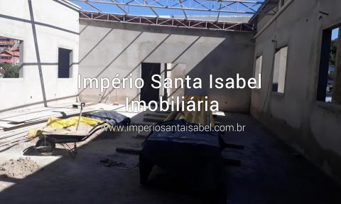 [Vende Galpão 10x18 com 3 Casas na parte de baixo Centro de Santa Isabel –SP]