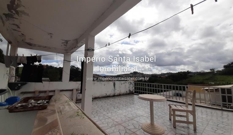 [Vende sobrado com ponto comercial  + 2 casas no  centro de Santa Isabel SP]